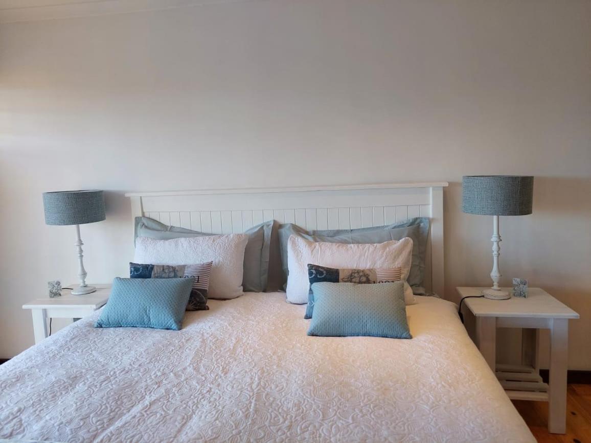 Brandys Beach House Bettyʼs Bay Extérieur photo